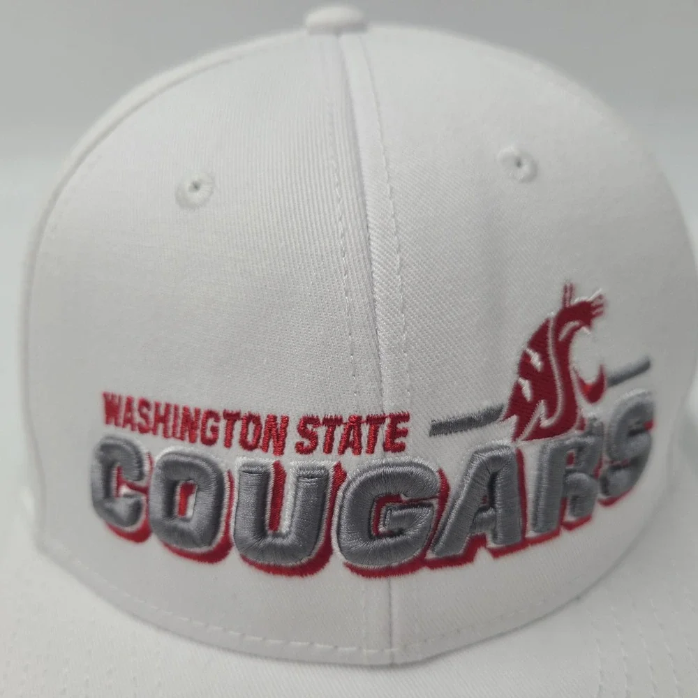 Washington State Cougars Hat Snapback Captivating‎ White Red Gray NCAA Logo Men